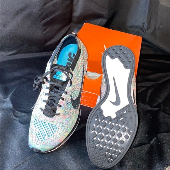 Nike Flynit Racers. - Picture 3 of 3